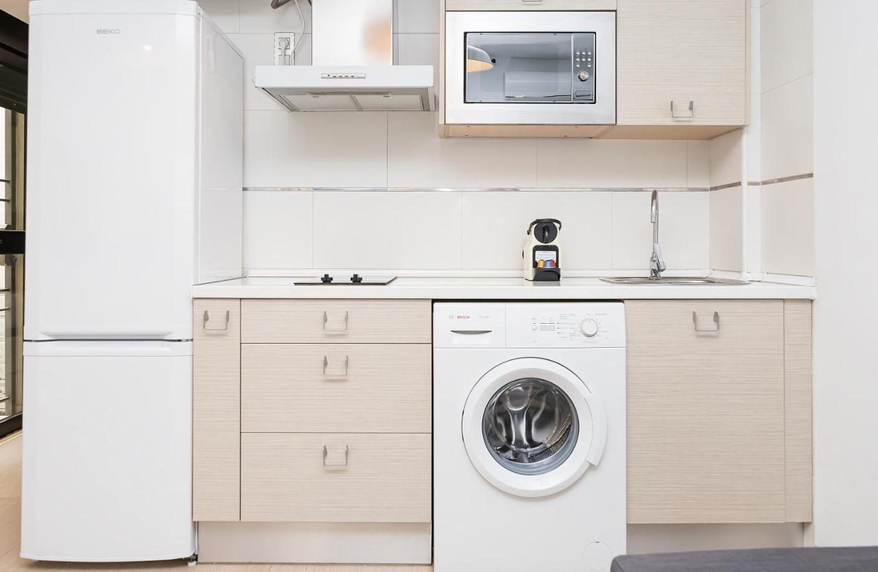 Maba/Private Backyard/Walk To Downtown/Large Smart Tv Apartment มาลากา ภายนอก รูปภาพ