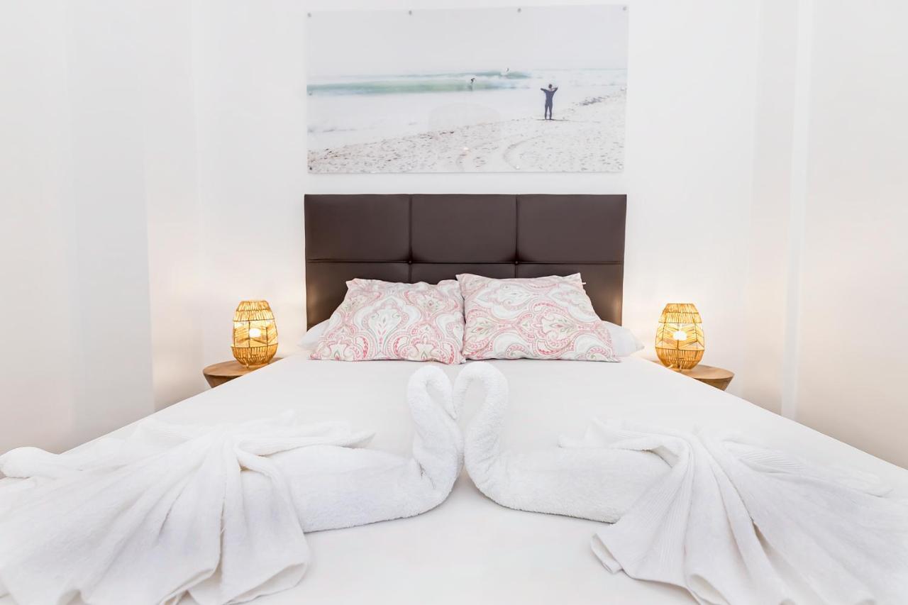 Maba/Private Backyard/Walk To Downtown/Large Smart Tv Apartment มาลากา ภายนอก รูปภาพ
